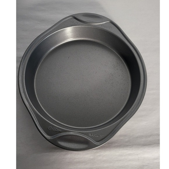 Wilton Aluminum Beer Mug Cake Pan Novelty Baking Mold Party Fun 2 pieces - Picture 4 of 7